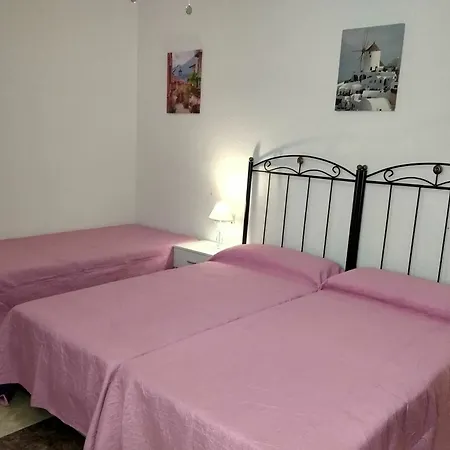 With 4 Bedrooms In Granada, With Wonderful View, Furnis